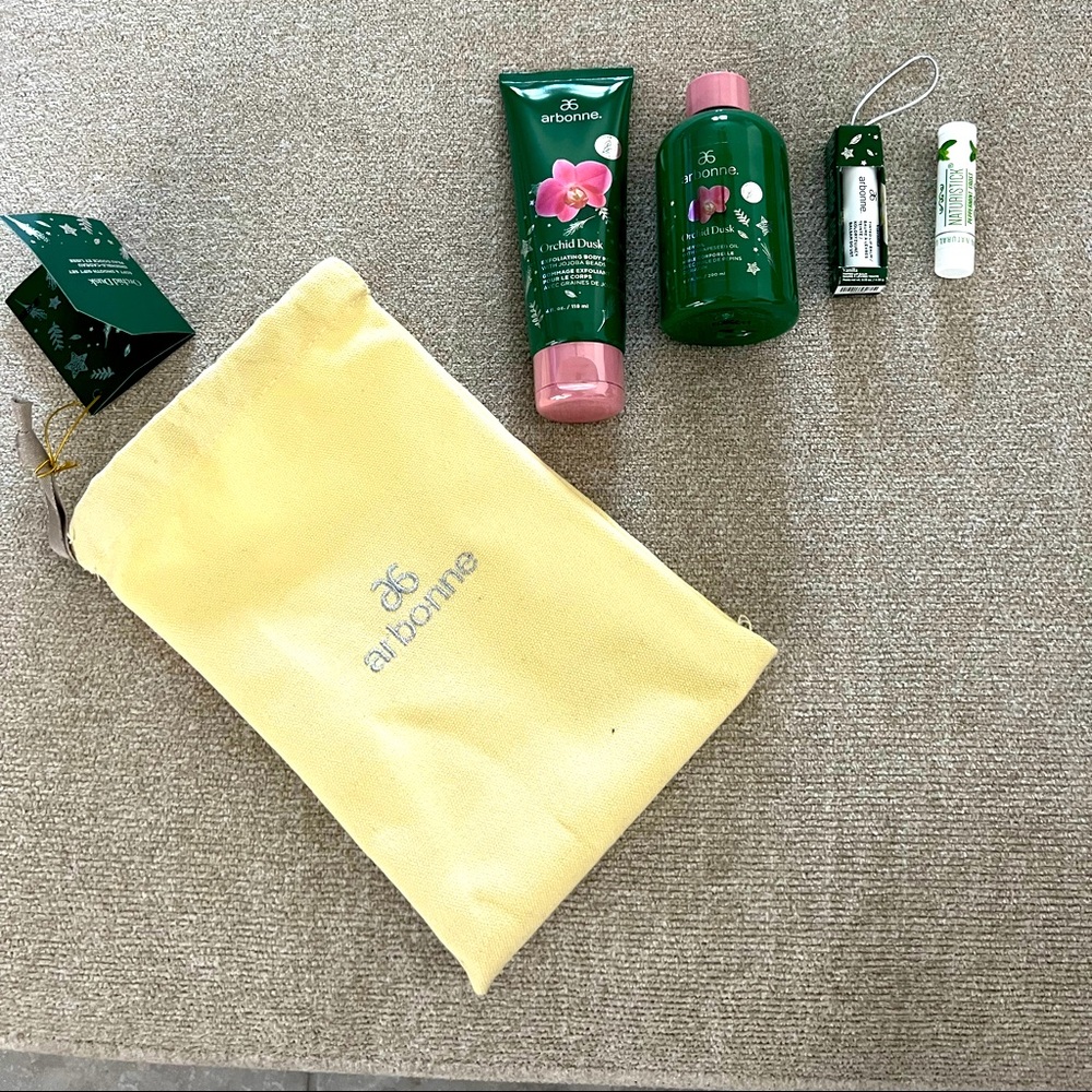 Arbonne Gift set